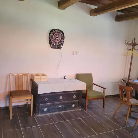 Ferienhaus Na Vcelej Farme Polichno