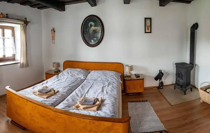 Feriehus Na Vcelej Farme Polichno